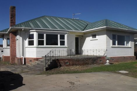 Photo of property in 102 Ridge Road, Howick, Auckland, 2014