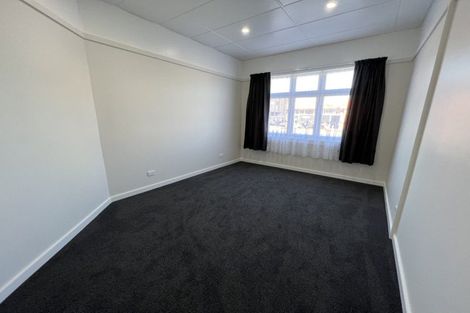 Photo of property in 27-29 Andrew Young Street, Palmerston North, 4410