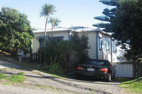 Photo of property in 86 Ames Street, Paekakariki, 5034