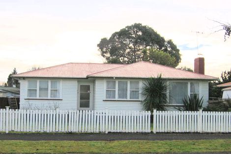 Photo of property in 14 English Street, St Andrews, Hamilton, 3200