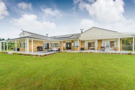 Photo of property in 333 Ngahere Park Road, Turitea, Palmerston North, 4472
