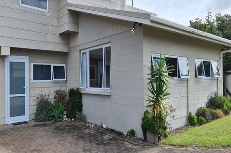 Photo of property in 120 Harbour Road, Ohope, 3121