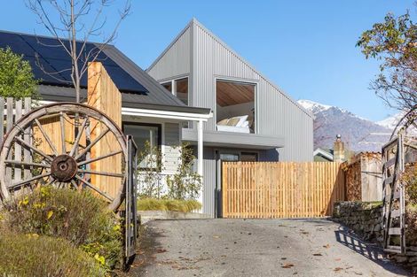 Photo of property in 8 Boundary Street, Arrowtown, 9302