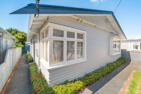 Photo of property in 24 Riddlers Crescent, Petone, Lower Hutt, 5012
