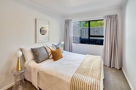 Photo of property in 33 Collingwood Street, Waterloo, Lower Hutt, 5011