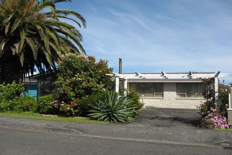 Photo of property in 1 Cook Street, Carters Beach, Westport, 7825