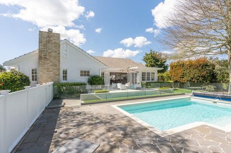 Photo of property in 10 Woodstock Road, Fairfield, Hamilton, 3214