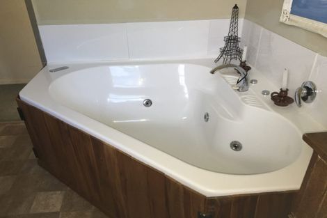 Photo of property in 17 Bledisloe Street, Ruawai, 0530