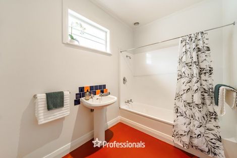 Photo of property in 28 Miro Street, Eastbourne, Lower Hutt, 5013