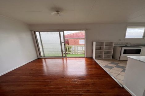 Photo of property in 15 Beagle Avenue, Mount Albert, Auckland, 1025
