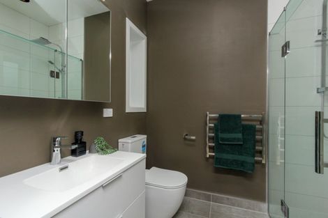 Photo of property in 125 Pendarves Street, New Plymouth, 4312