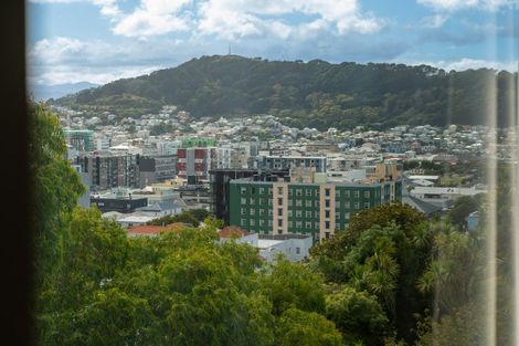Photo of property in Fairmont Flats, 4c/20 Maarama Crescent, Aro Valley, Wellington, 6021