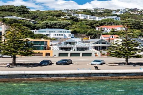 Photo of property in 338 Oriental Parade, Oriental Bay, Wellington, 6011