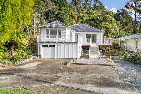 Photo of property in 110 Manuka Street, Stokes Valley, Lower Hutt, 5019
