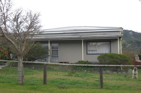 Photo of property in 51 Ranfurly Street, Runanga, 7803