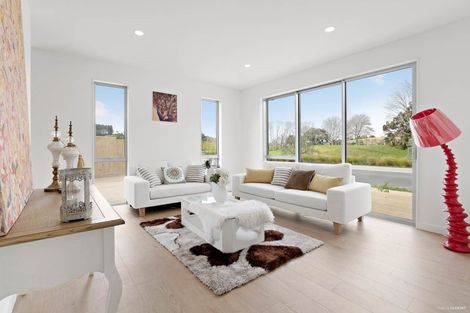 Photo of property in 7 Johns Creek Crescent, Silverdale, 0932