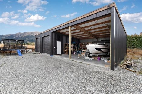 Photo of property in 17 Sam John Place, Lake Hawea, Wanaka, 9382