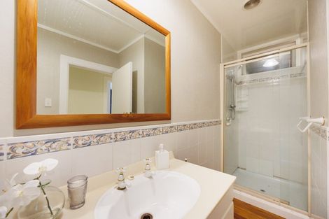 Photo of property in 4 Carlton Avenue, Palmerston North, 4414