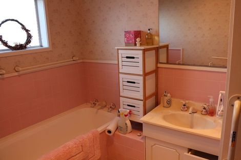 Photo of property in 10a Hardley Street, Whitiora, Hamilton, 3200