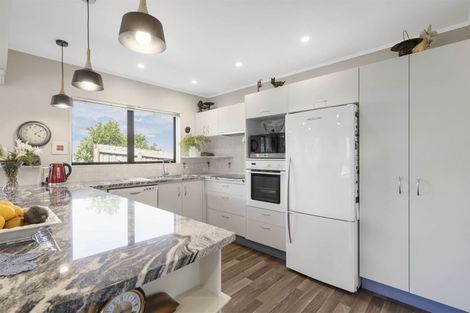 Photo of property in 88 Tauranga Place, Orewa, 0931