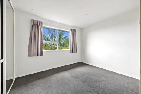 Photo of property in 2/25 Moire Road, Massey, Auckland, 0614
