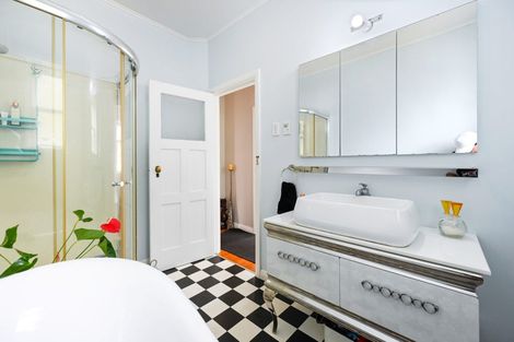 Photo of property in 4 Valley Terrace, Hamilton Central, Hamilton, 3204