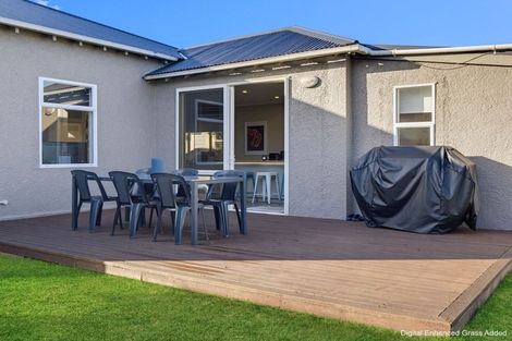 Photo of property in 5 Hargest Crescent, Saint Kilda, Dunedin, 9012