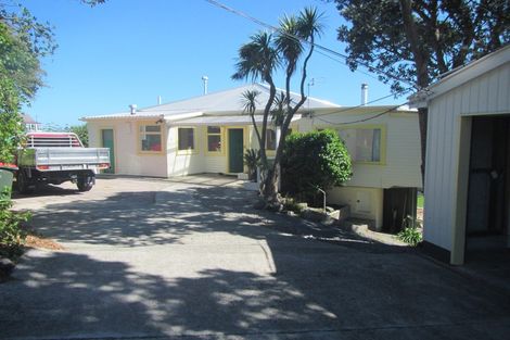 Photo of property in 43a Nevay Road, Miramar, Wellington, 6022