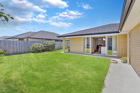Photo of property in 16 Blanche Road, Papamoa Beach, Papamoa, 3118