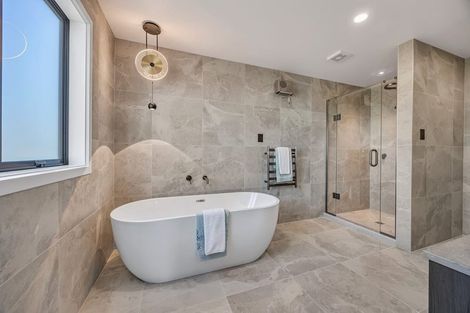 Photo of property in 8 Koheru Place, Long Bay, Auckland, 0630