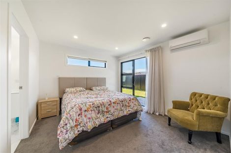 Photo of property in 3 Dahl Drive, Wallaceville, Upper Hutt, 5018