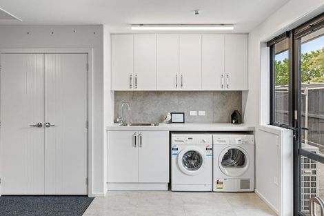 Photo of property in 16 Carrick Place, Mosgiel, 9024