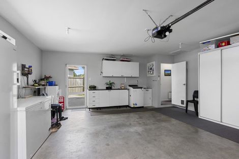 Photo of property in 15 Cross Street, Coalgate, 7673