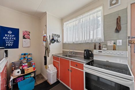 Photo of property in 27 Liverpool Crescent, Flaxmere, Hastings, 4120