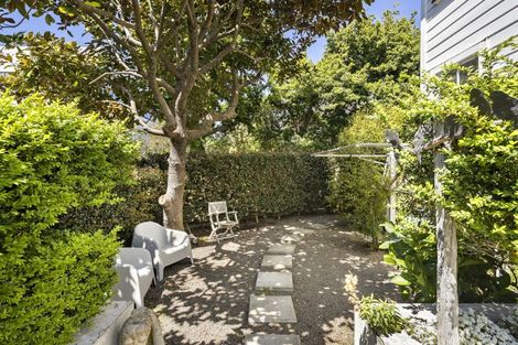 Photo of property in 82 Hobson Street, Thorndon, Wellington, 6011