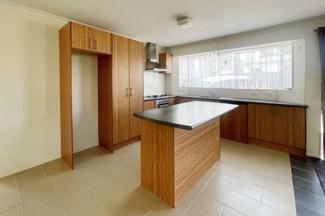 Photo of property in 13 View Road, Papakura, 2110