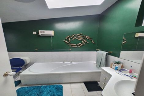 Photo of property in 64 Mitchell Street, Brooklyn, Wellington, 6021