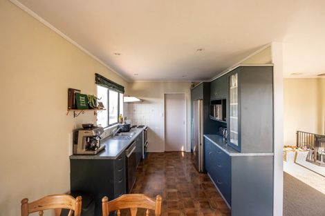 Photo of property in 28 Peppertree Glade, Kelvin Grove, Palmerston North, 4414