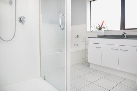 Photo of property in 80 Opaheke Road, Opaheke, Papakura, 2113