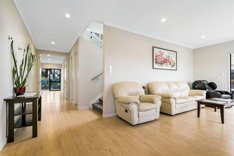 Photo of property in 38 Resolution Drive, Gulf Harbour, Whangaparaoa, 0930