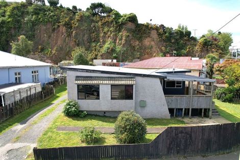 Photo of property in 96 South Road, The Glen, Dunedin, 9011