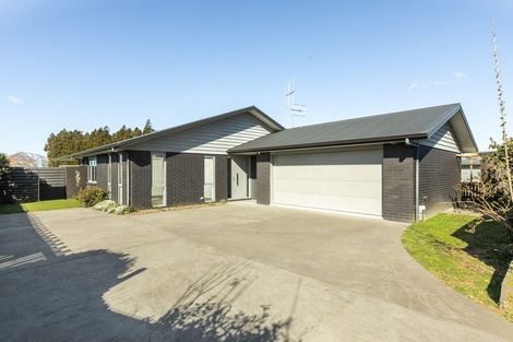 Photo of property in 20b Carisbrooke Street, Katikati, 3129
