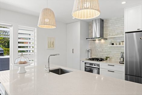 Photo of property in 19 Harbour View Road, Point Wells, Warkworth, 0986