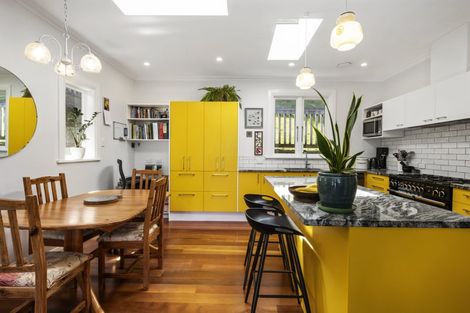 Photo of property in 105 Volga Street, Island Bay, Wellington, 6023