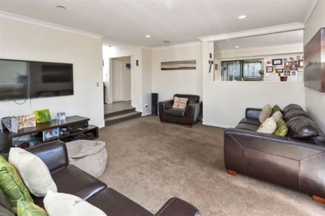 Photo of property in 1/19 Simmental Crescent, Somerville, Auckland, 2014