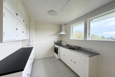 Photo of property in 72-74 Banks Street, Marfell, New Plymouth, 4310