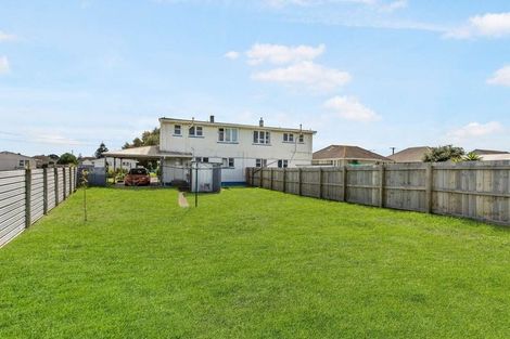 Photo of property in 26-28 Matipo Street, Castlecliff, Whanganui, 4501