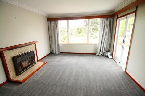 Photo of property in 5 Sunvue Road, Glen Eden, Auckland, 0602