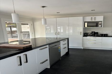 Photo of property in 127 Upper Fitzherbert Road, Wainuiomata, 5373