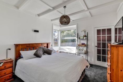 Photo of property in 217 Meola Road, Point Chevalier, Auckland, 1022